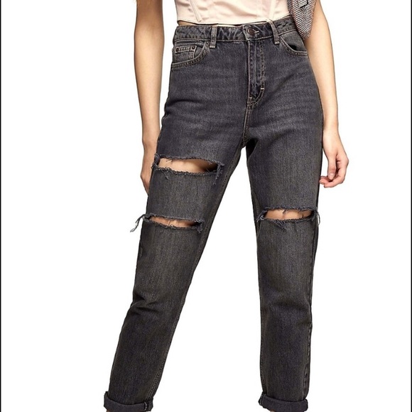 Nwt Distressed Tapered Mom Jeans Size 